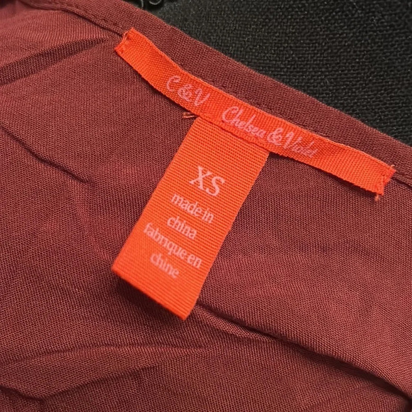 Red Chelsea & Violet Blouse - Picture 4 of 5